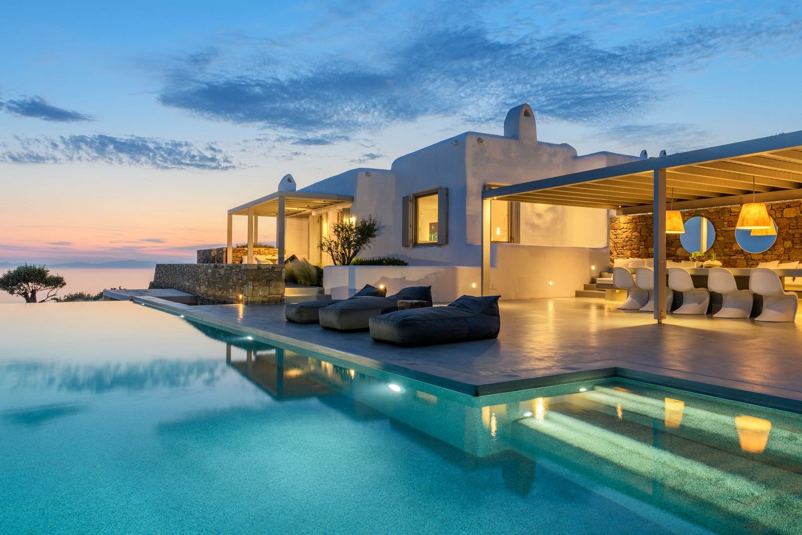 Villa Aura